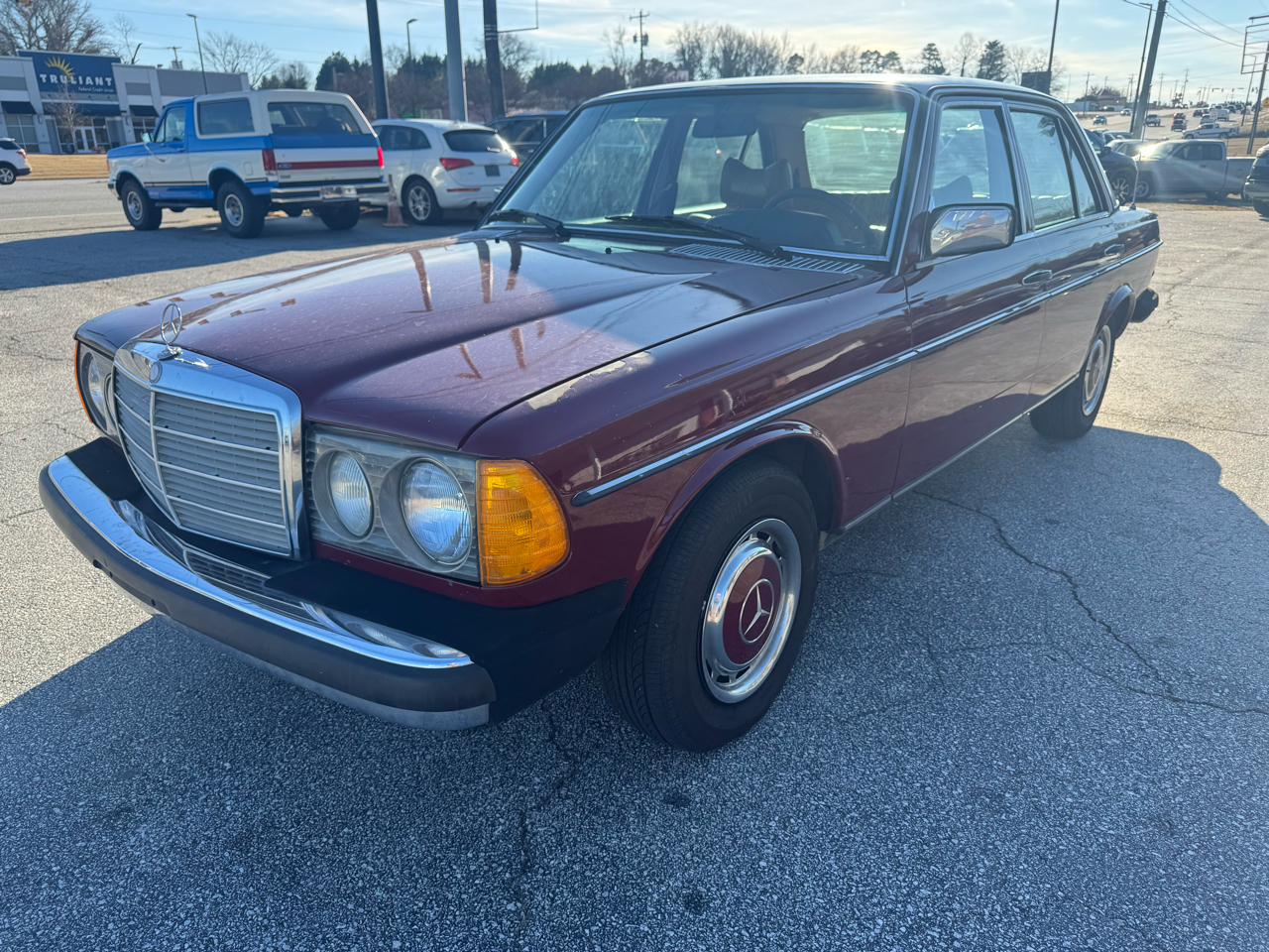 Mercedes-Benz 300 CD  1977