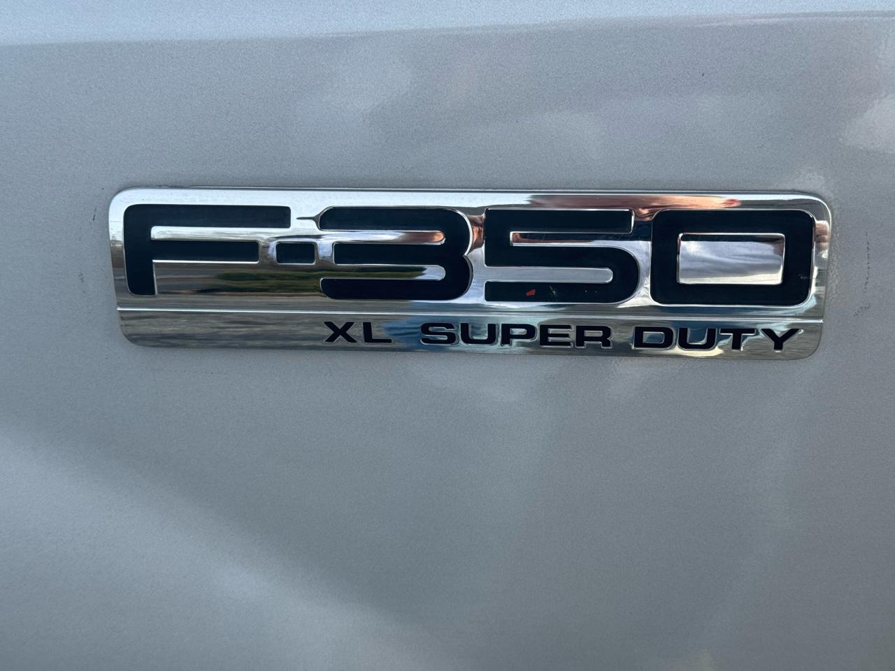 Ford F-350 SD XL 2WD 2006