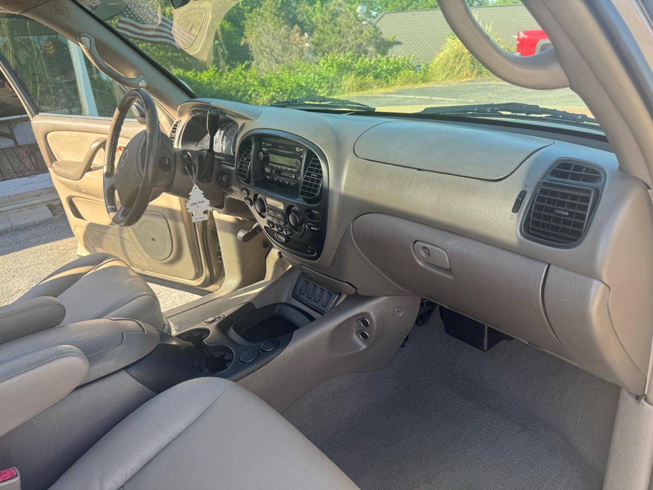 Toyota Sequoia SR5 2WD 2005