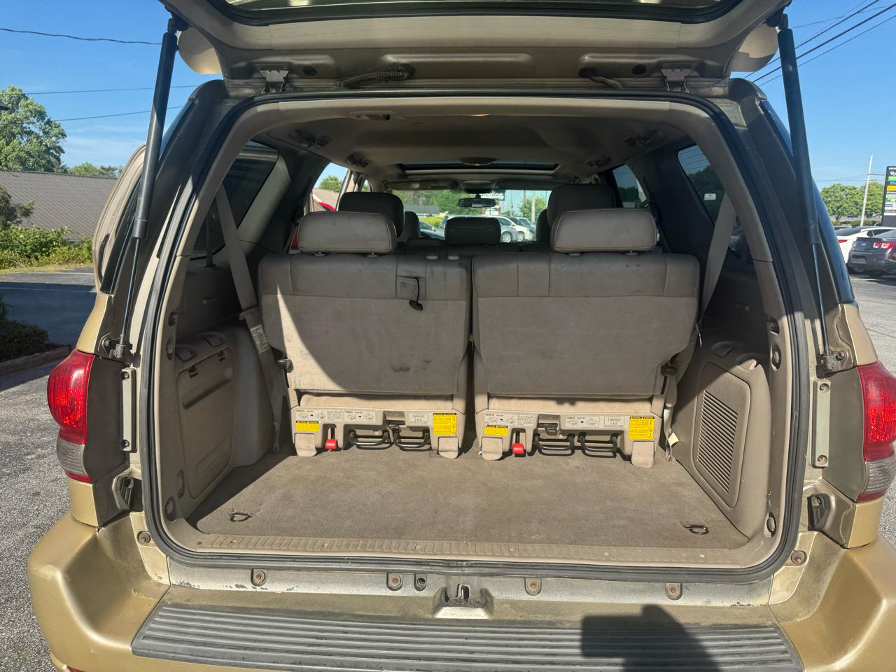 Toyota Sequoia SR5 2WD 2005