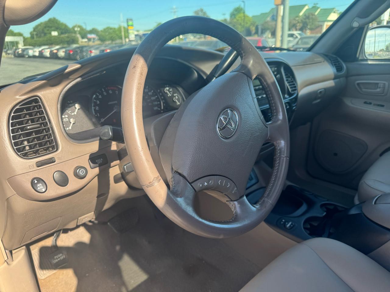 Toyota Sequoia SR5 2WD 2005