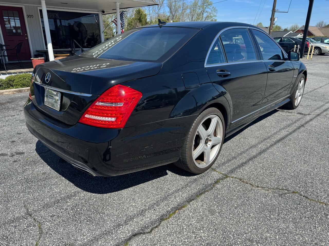 Mercedes-Benz S-Class S550 2013