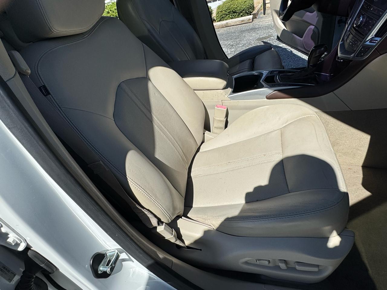 Cadillac SRX Performance 2012