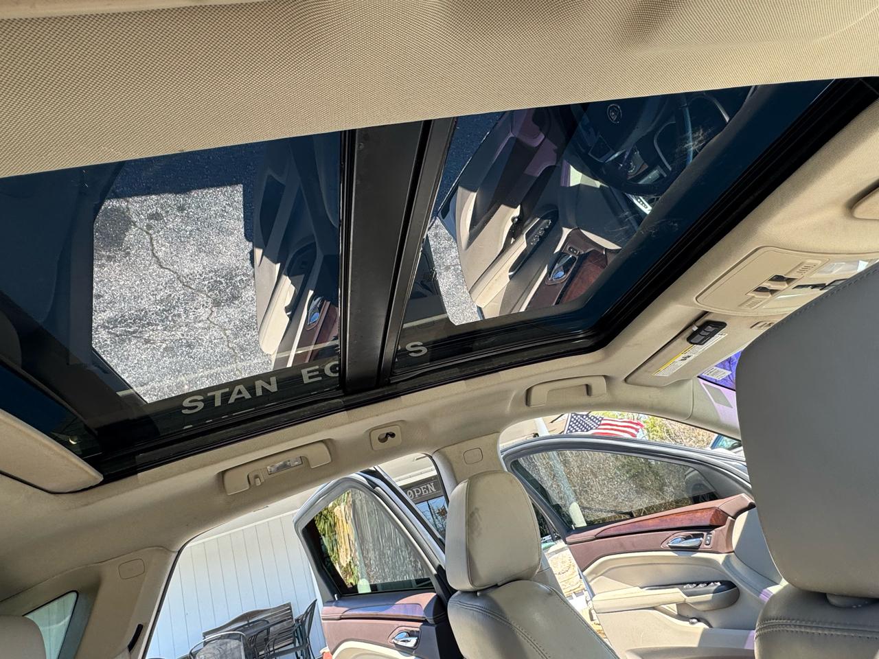 Cadillac SRX Performance 2012