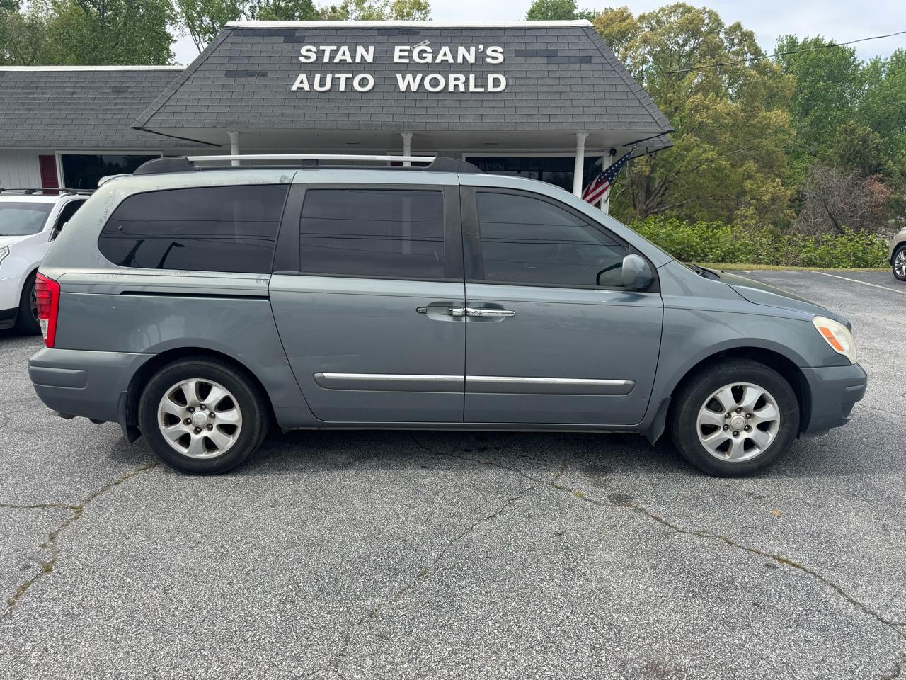 Hyundai Entourage GLS 2008