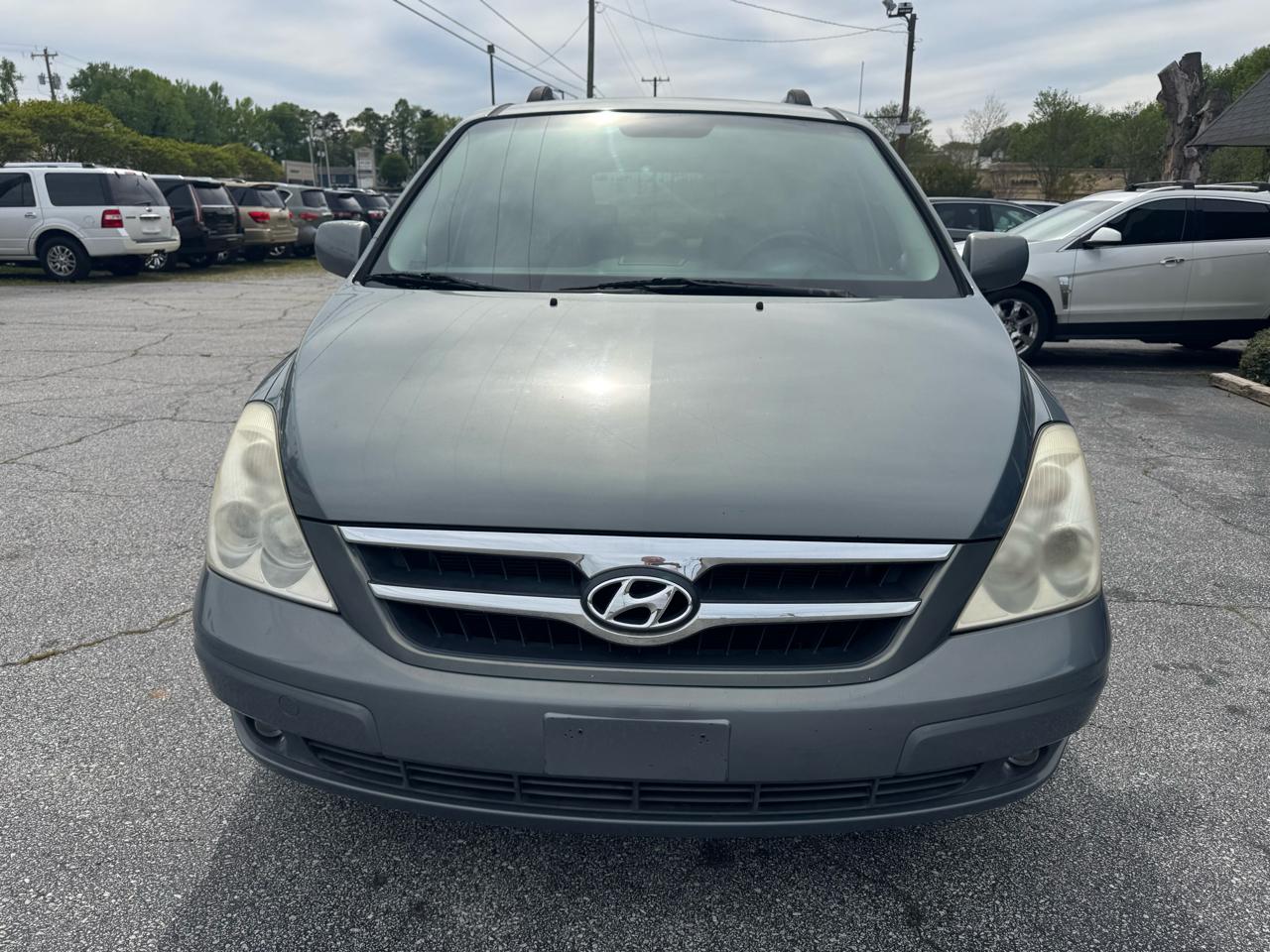 Hyundai Entourage GLS 2008