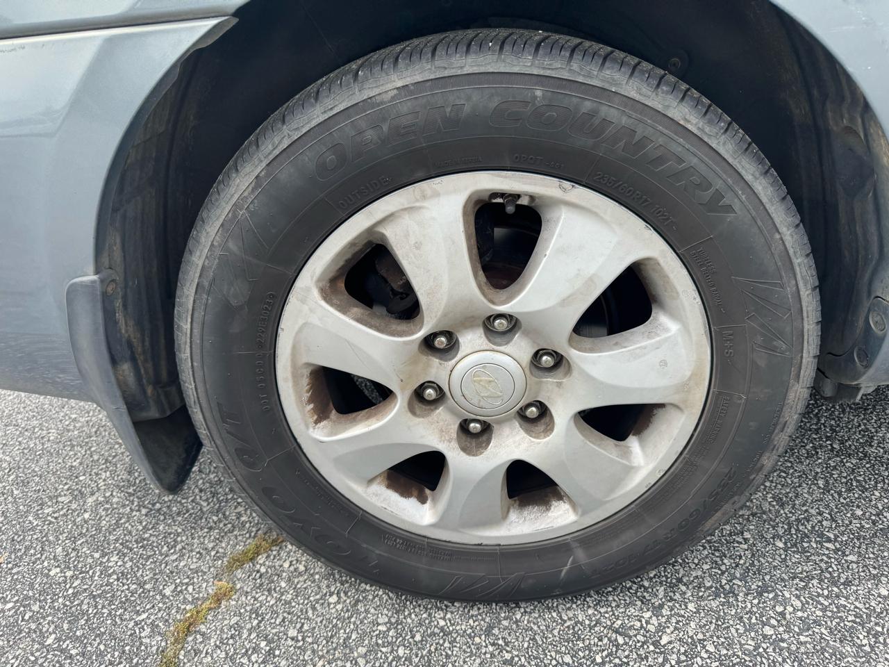 Hyundai Entourage GLS 2008