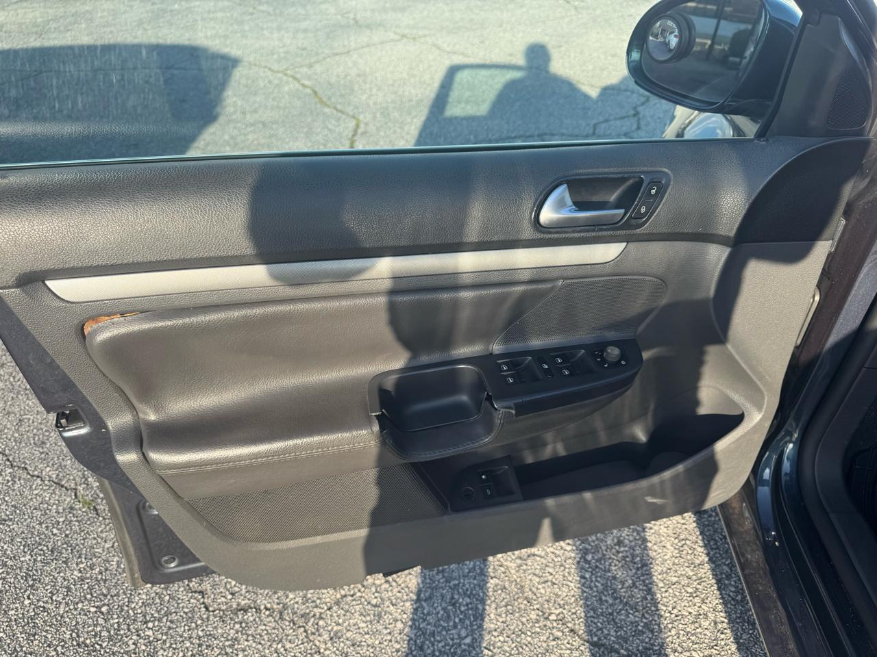 Volkswagen Jetta SE 2009