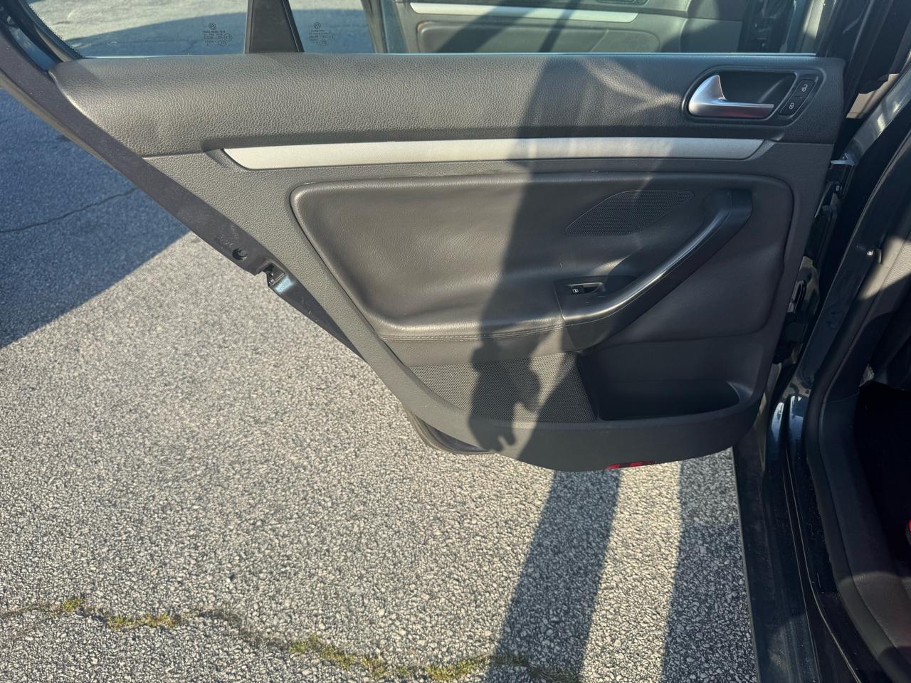 Volkswagen Jetta SE 2009