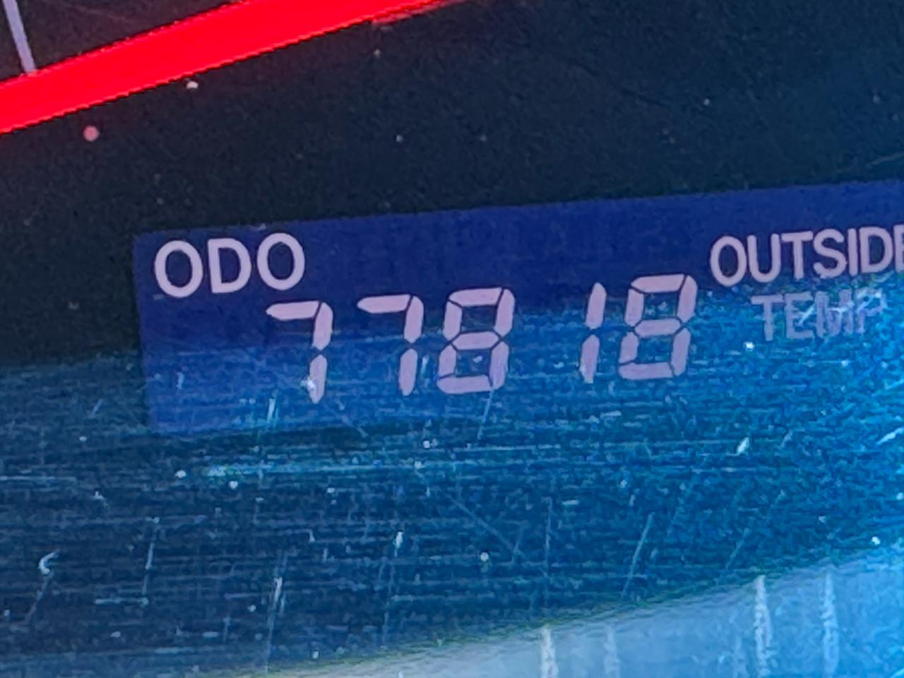 Toyota Camry 4dr Sdn I4 Man LE (Natl) 2011