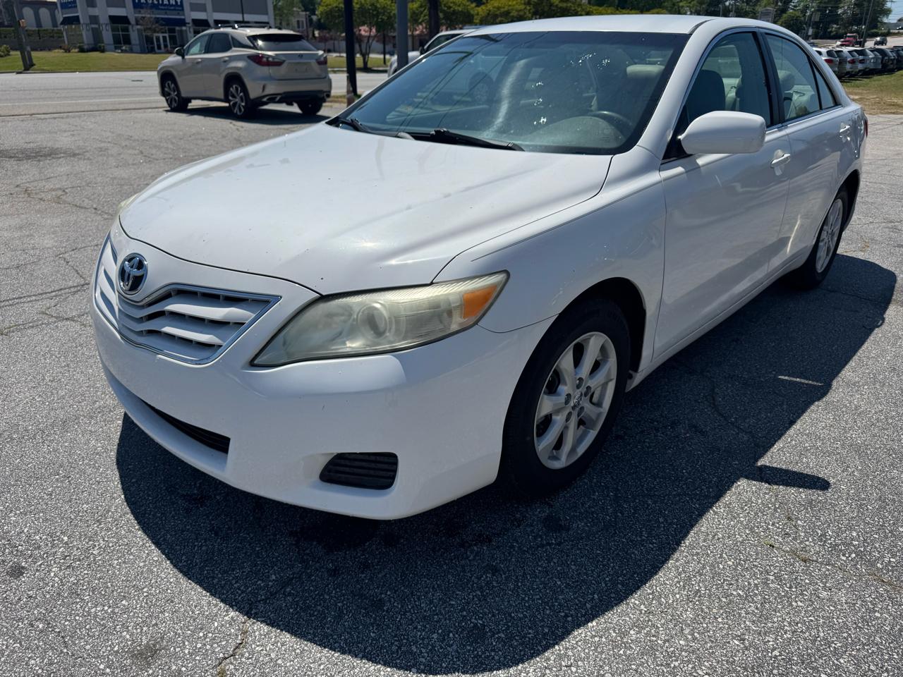 Toyota Camry 4dr Sdn I4 Man LE (Natl) 2011