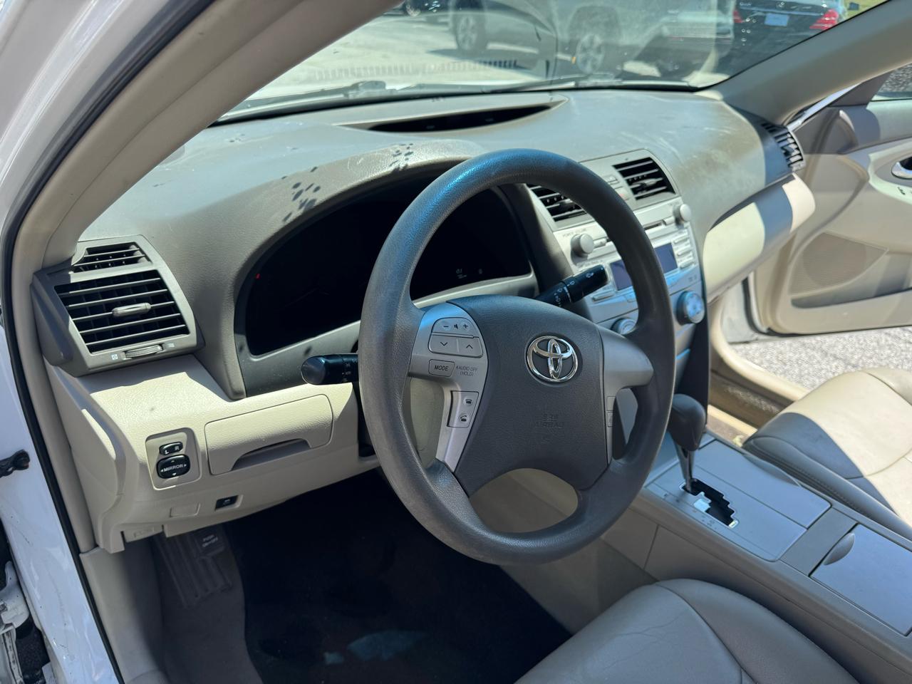 Toyota Camry 4dr Sdn I4 Man LE (Natl) 2011