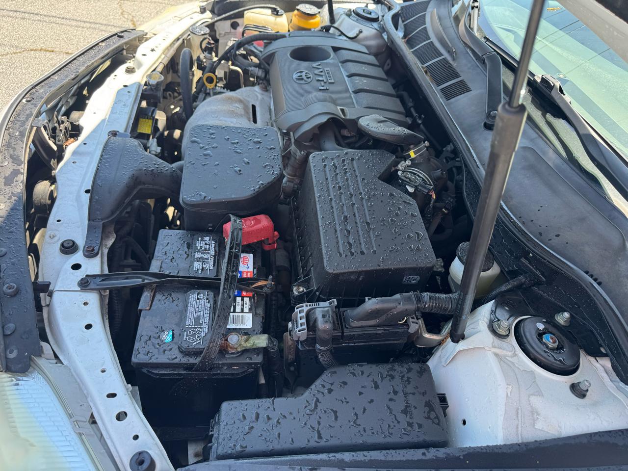 Toyota Camry 4dr Sdn I4 Man LE (Natl) 2011