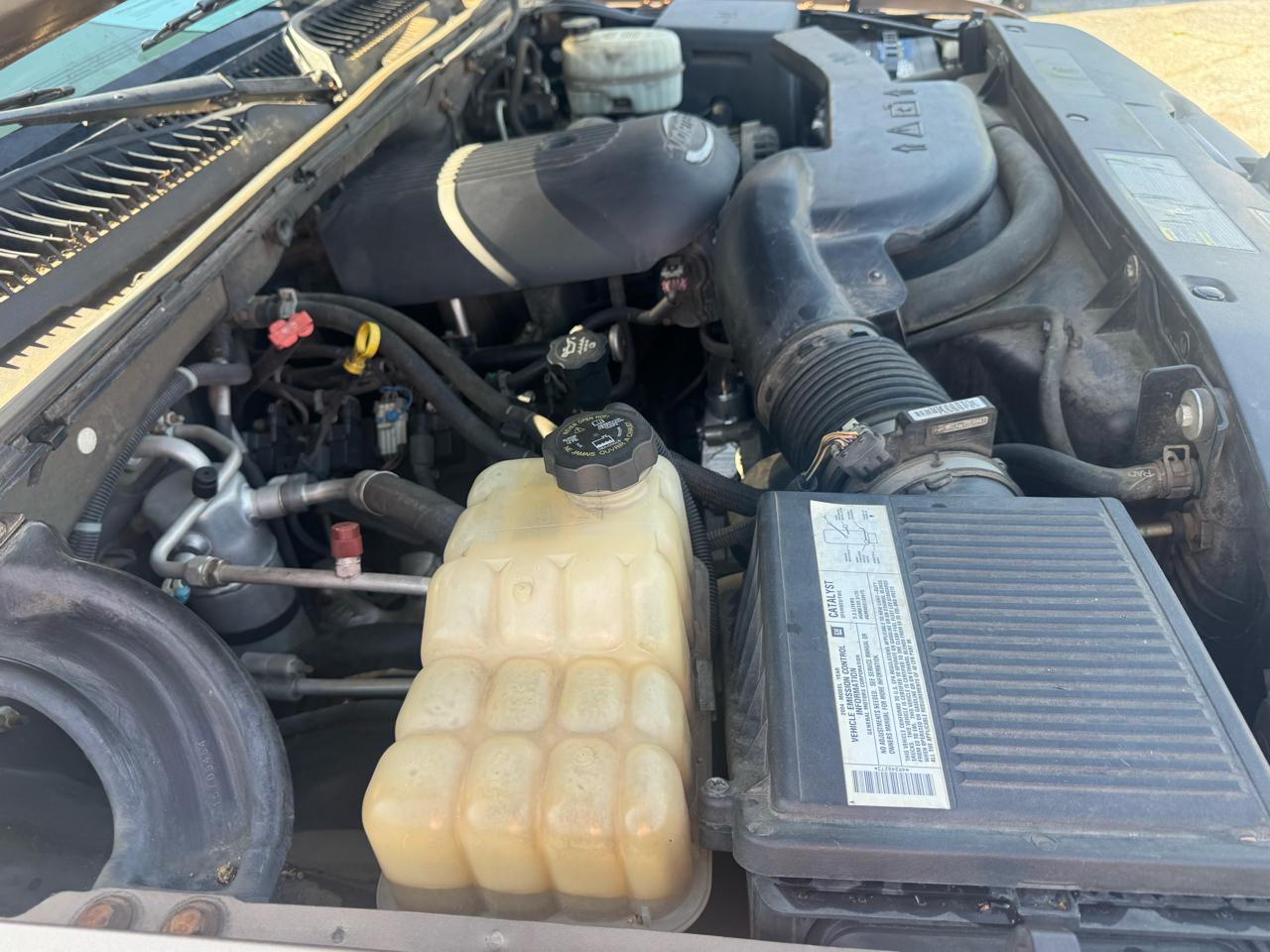 Chevrolet Tahoe 4dr 1500 4WD LT 2004