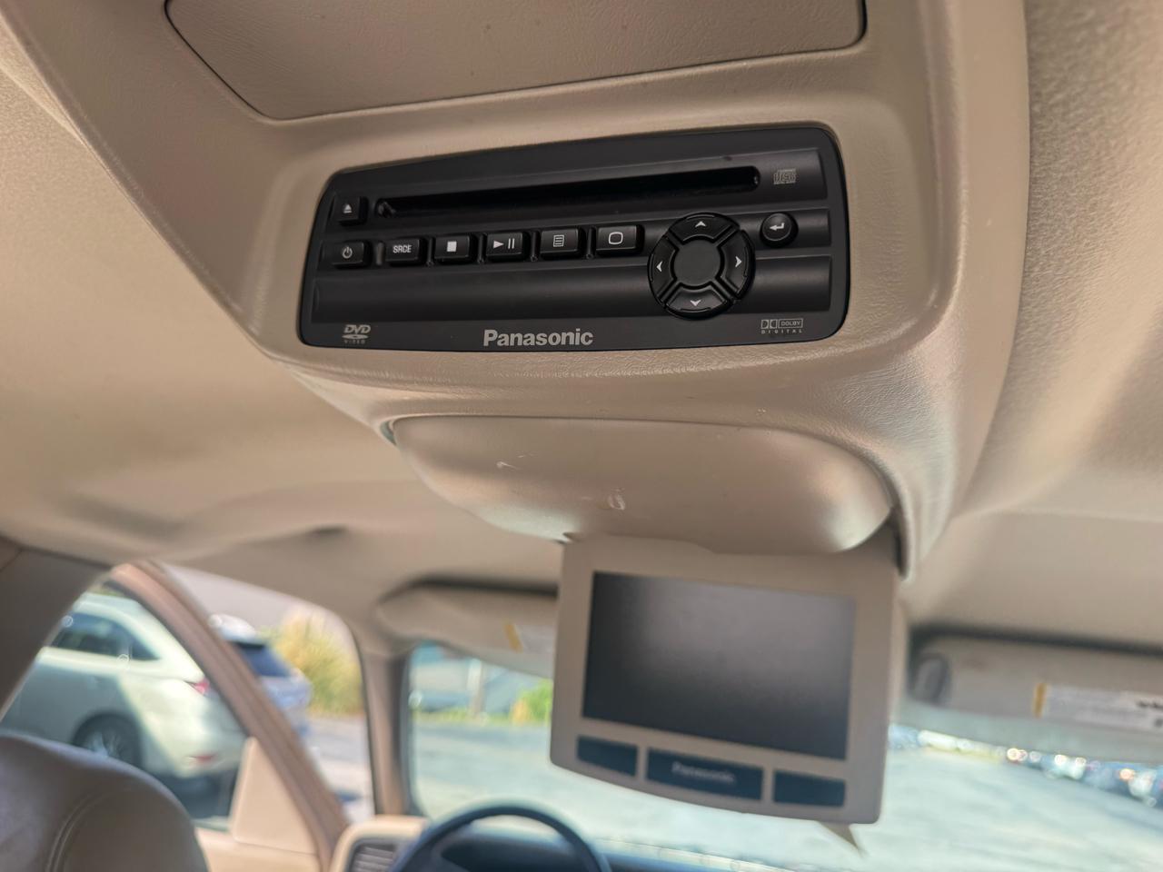 Chevrolet Tahoe 4dr 1500 4WD LT 2004