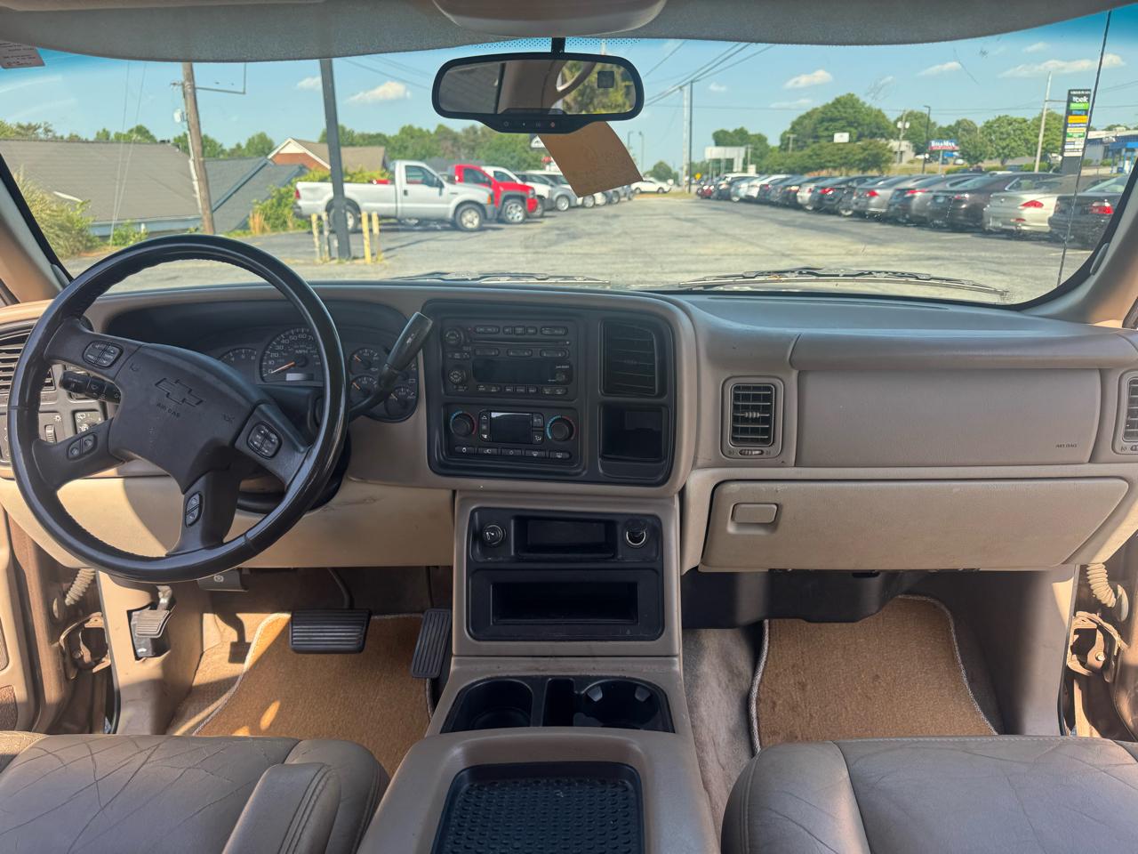 Chevrolet Tahoe 4dr 1500 4WD LT 2004