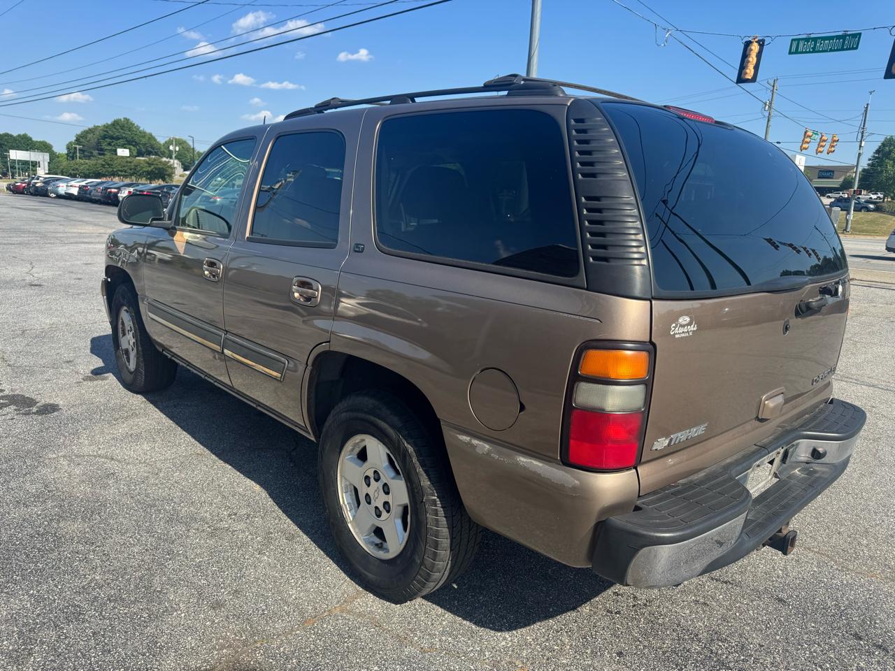 Chevrolet Tahoe 4dr 1500 4WD LT 2004
