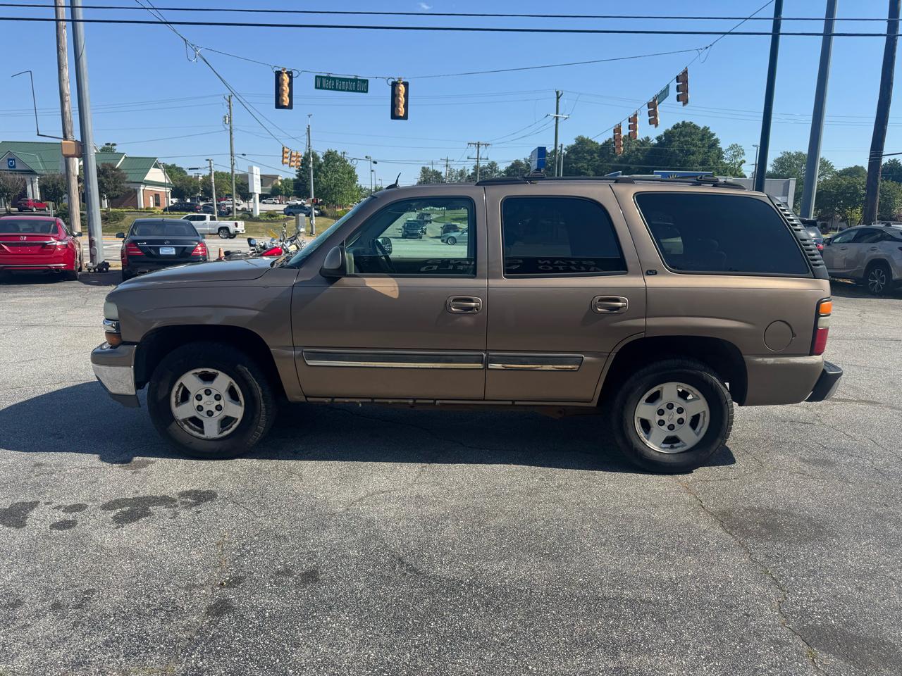 Chevrolet Tahoe 4dr 1500 4WD LT 2004