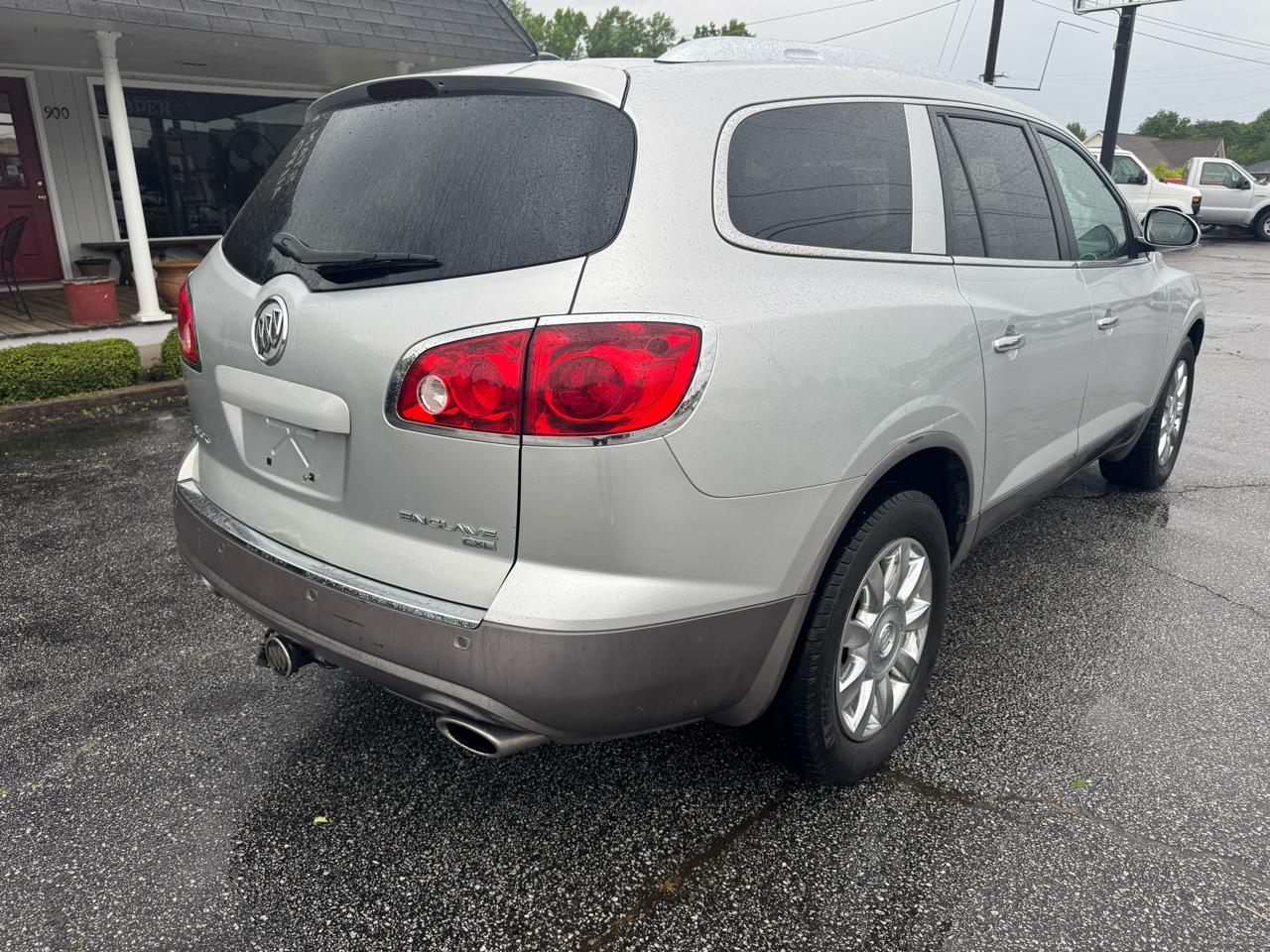 Buick Enclave AWD 4dr CXL-1 2011