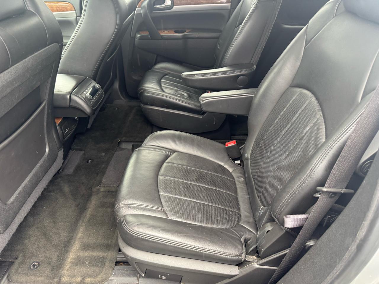 Buick Enclave AWD 4dr CXL-1 2011