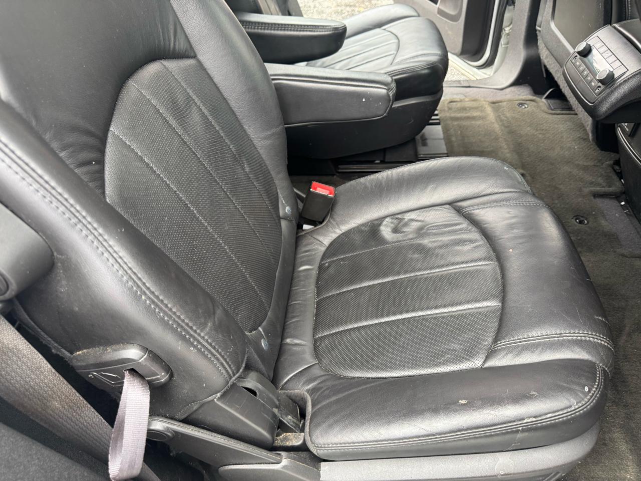 Buick Enclave AWD 4dr CXL-1 2011