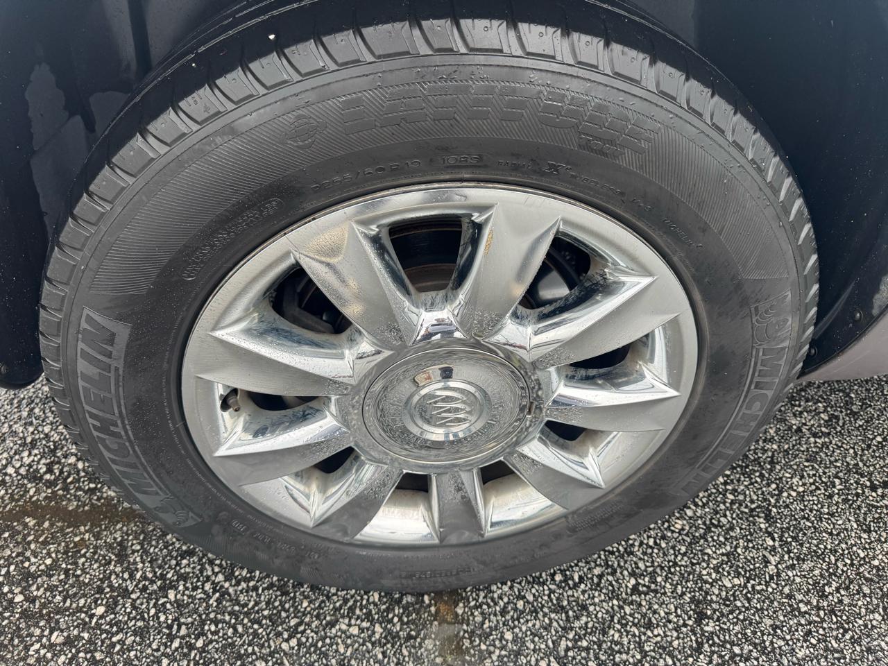 Buick Enclave AWD 4dr CXL-1 2011