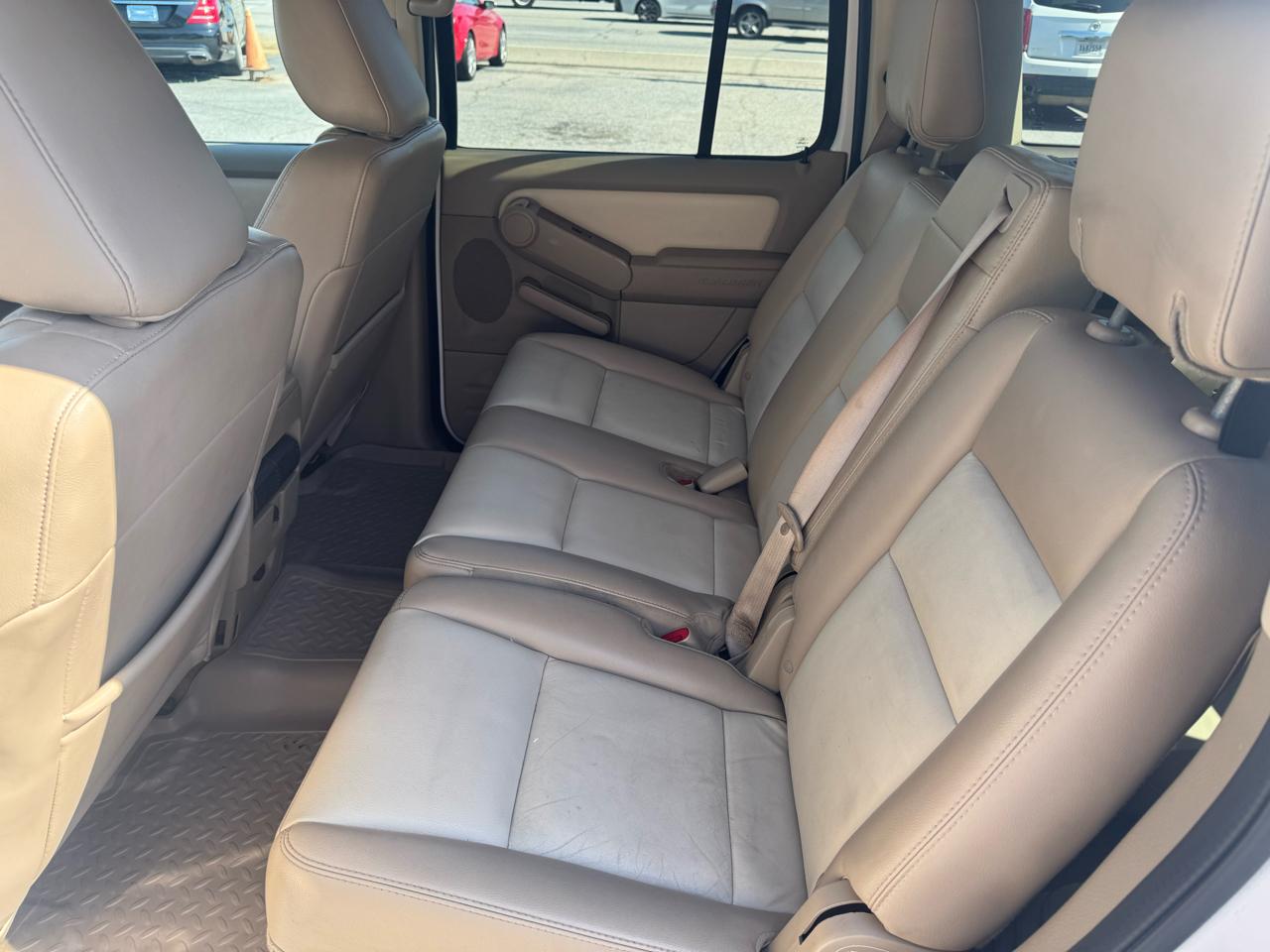 Ford Explorer 4WD 4dr Eddie Bauer 2010