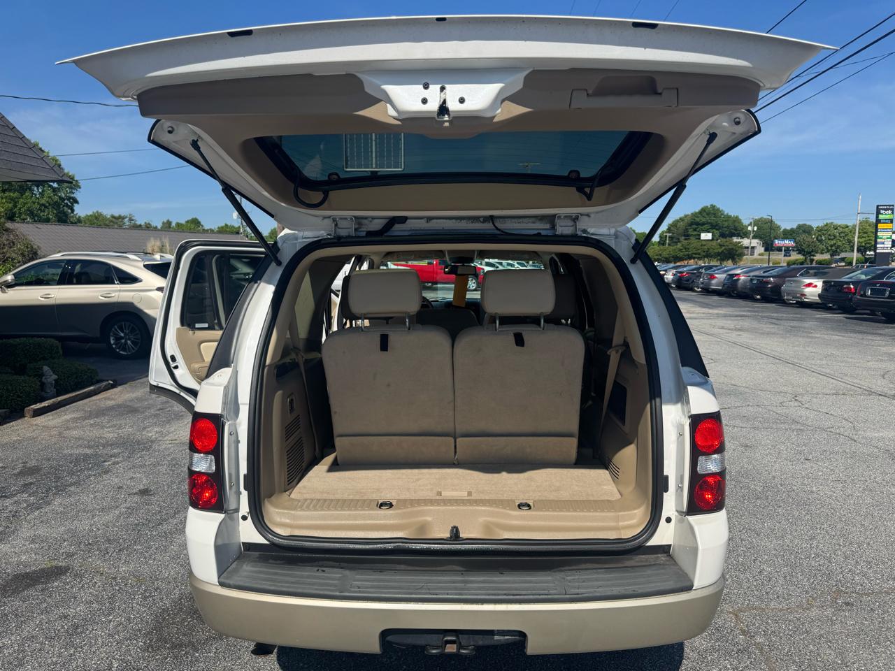 Ford Explorer 4WD 4dr Eddie Bauer 2010