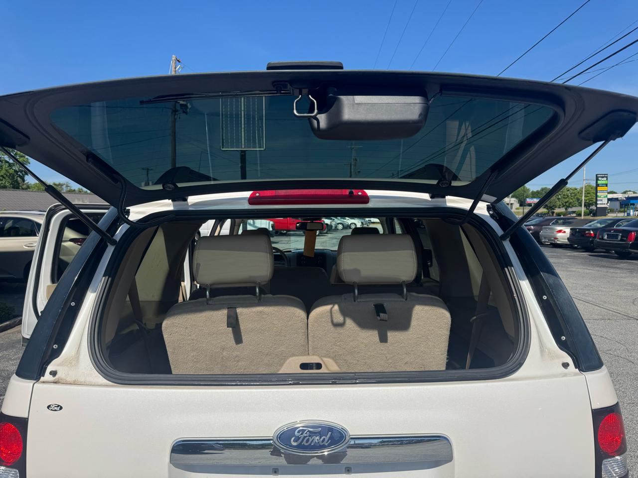 Ford Explorer 4WD 4dr Eddie Bauer 2010