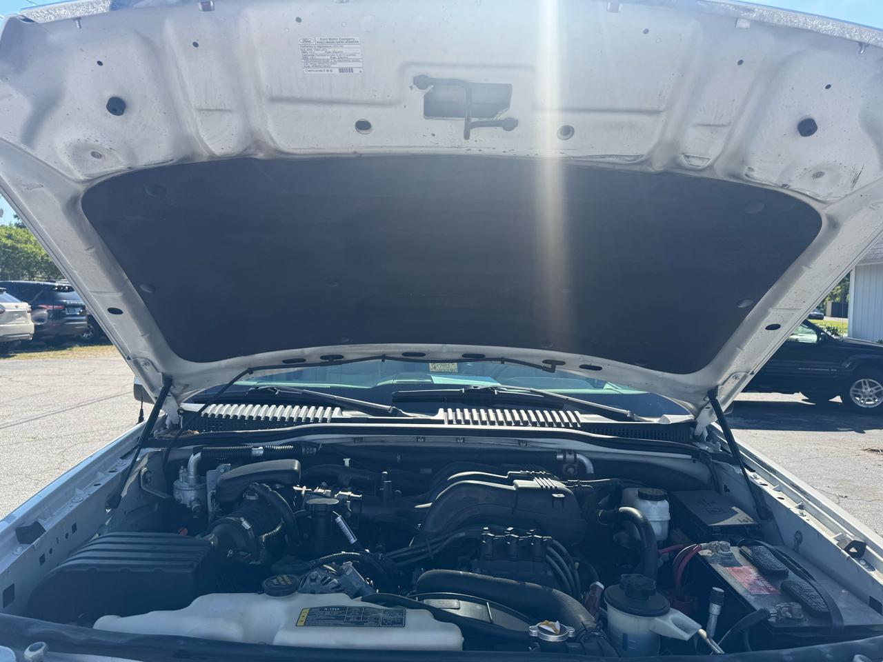 Ford Explorer 4WD 4dr Eddie Bauer 2010