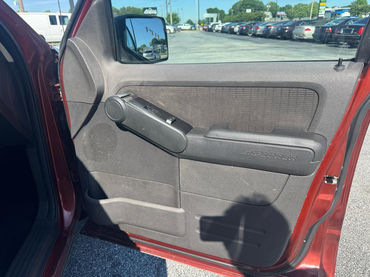 Ford Explorer RWD 4dr XLT 2010