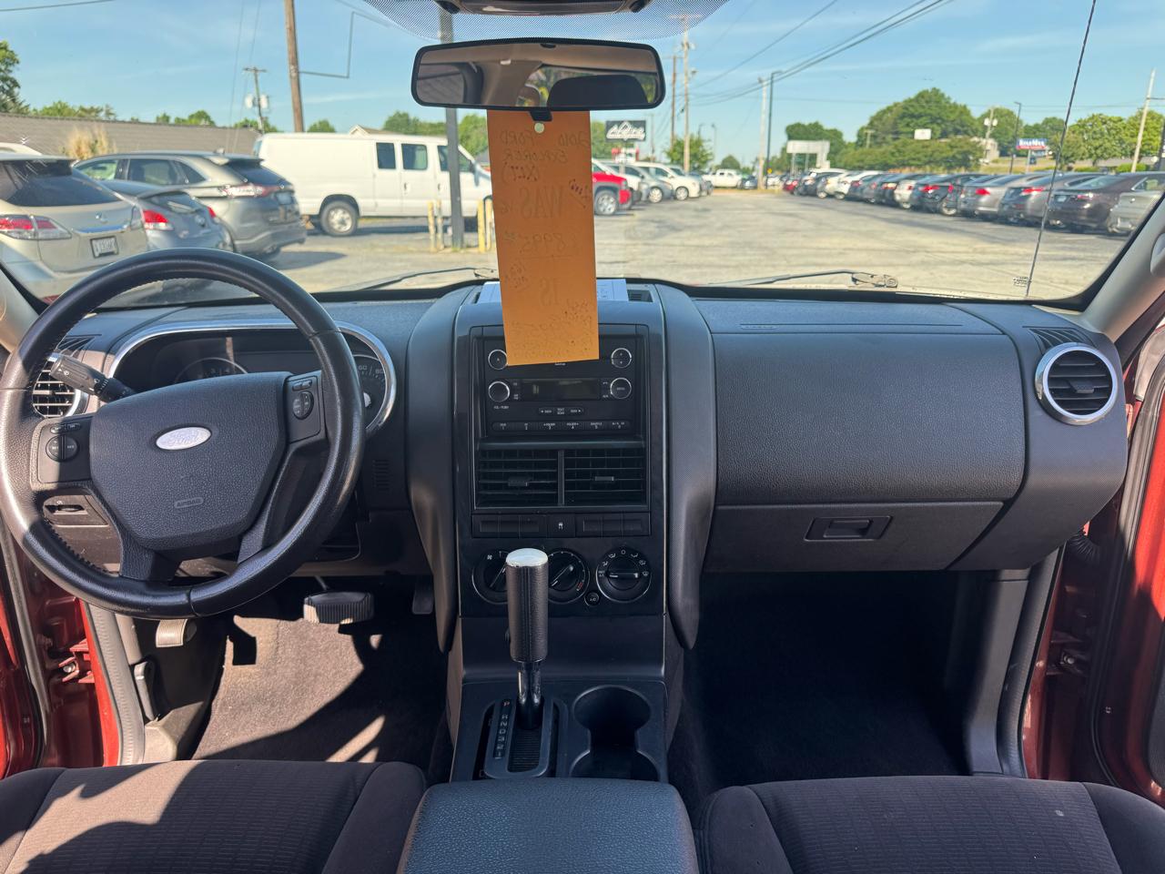 Ford Explorer RWD 4dr XLT 2010