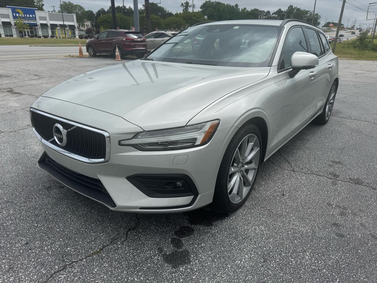 Volvo V60 T5 FWD Momentum 2020