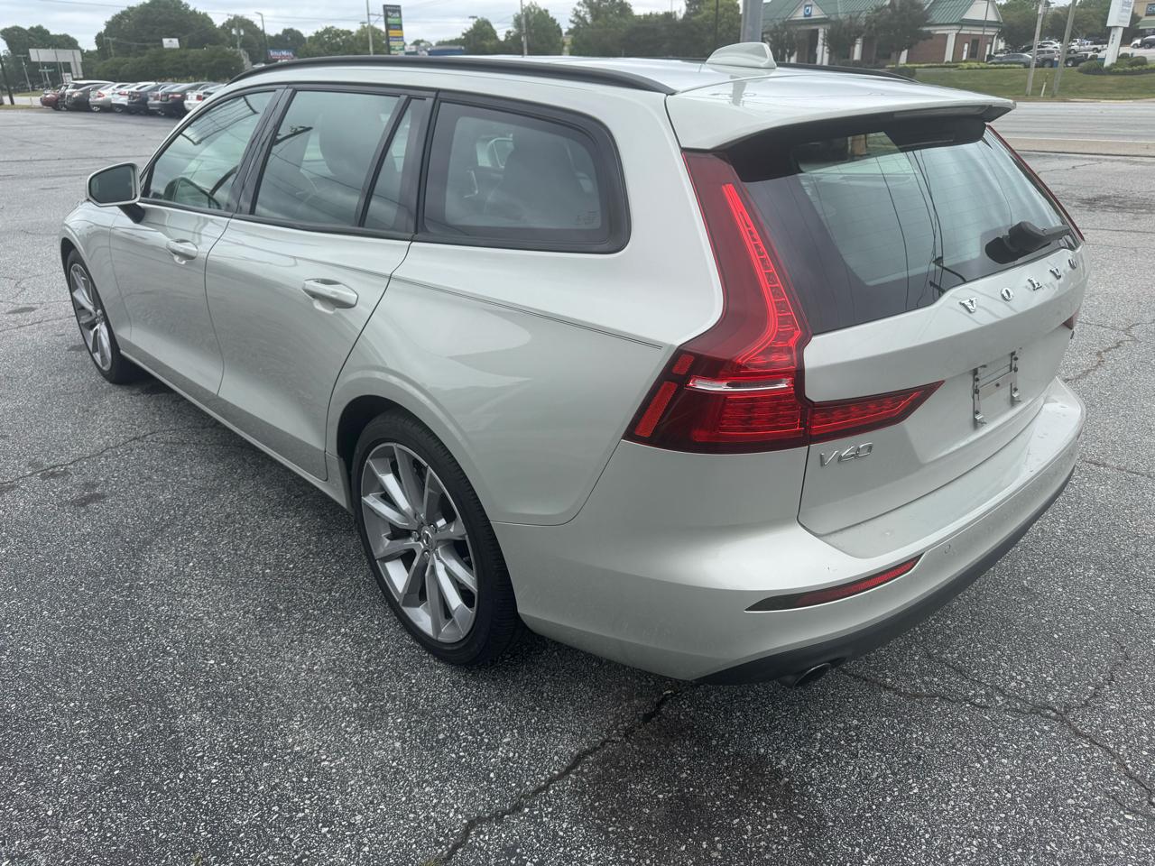 Volvo V60 T5 FWD Momentum 2020