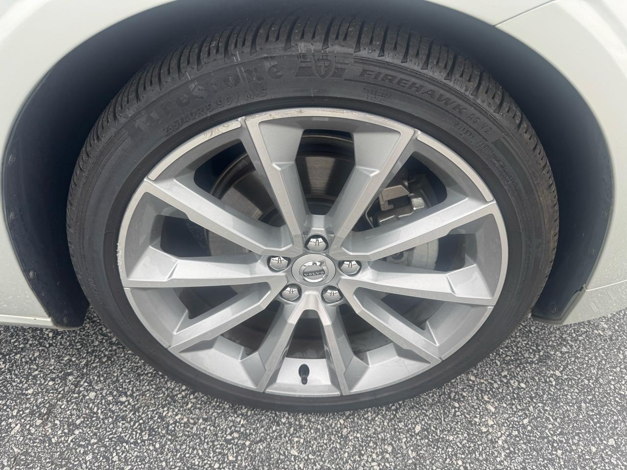 Volvo V60 T5 FWD Momentum 2020