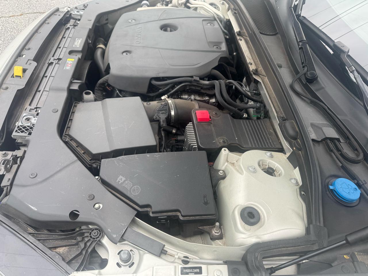 Volvo V60 T5 FWD Momentum 2020