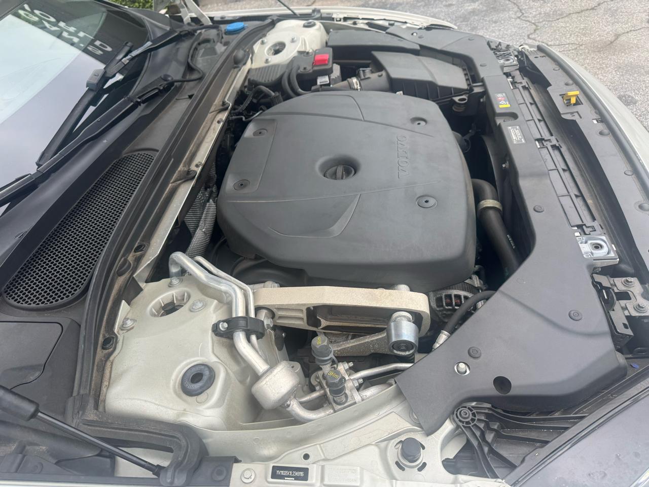 Volvo V60 T5 FWD Momentum 2020