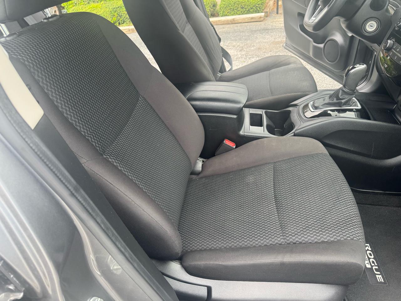 Nissan Rogue Sport FWD S 2020