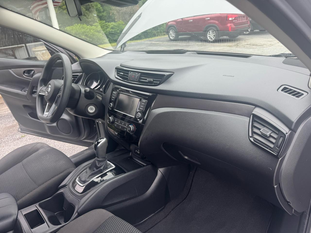 Nissan Rogue Sport FWD S 2020
