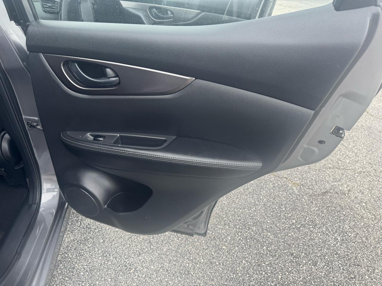 Nissan Rogue Sport FWD S 2020