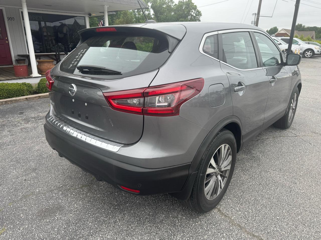 Nissan Rogue Sport FWD S 2020