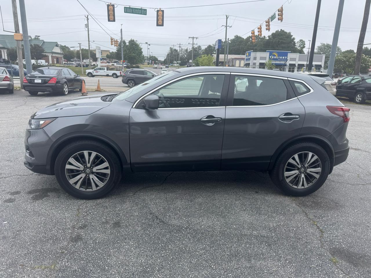 Nissan Rogue Sport FWD S 2020