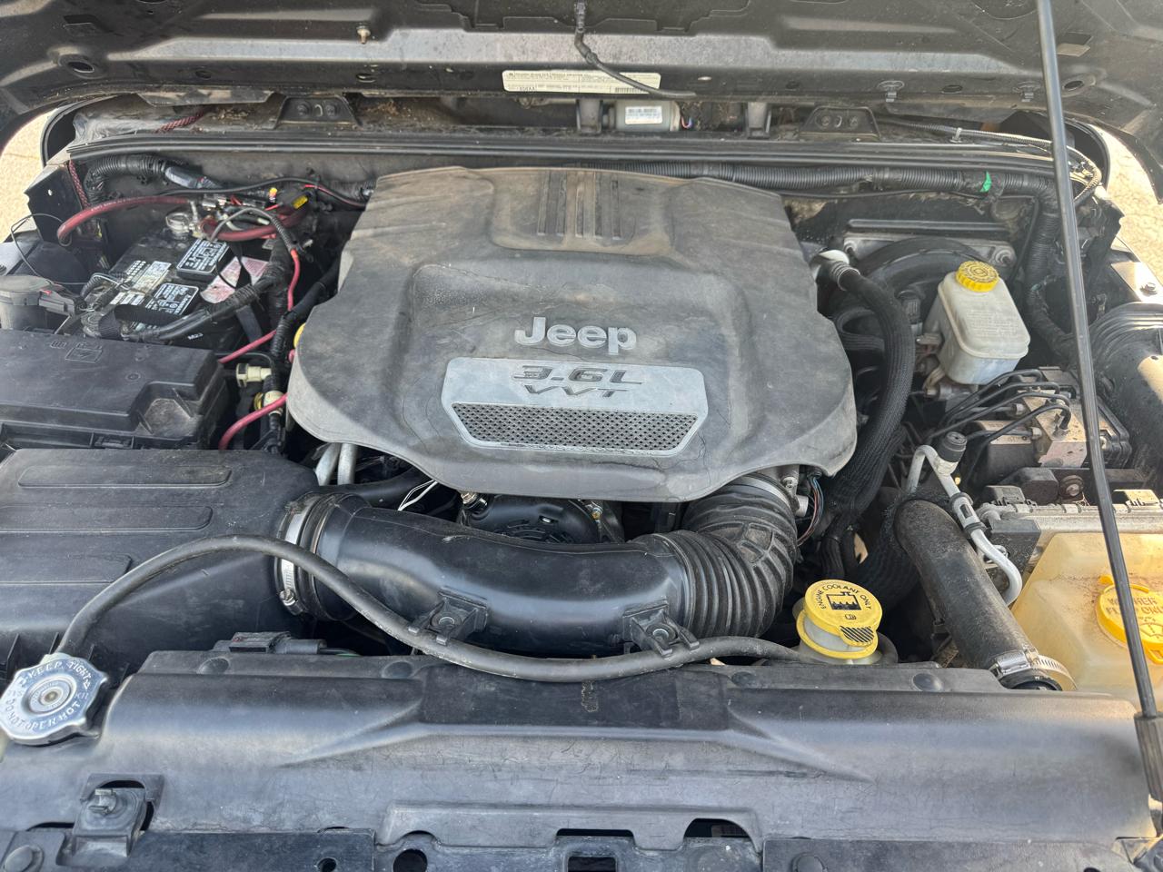 Jeep Wrangler Unlimited 4WD 4dr Sport 2012