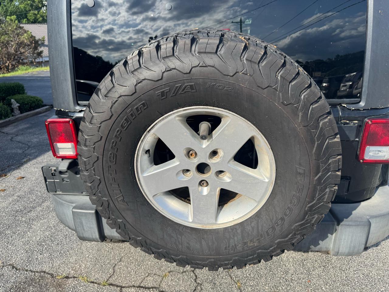 Jeep Wrangler Unlimited 4WD 4dr Sport 2012