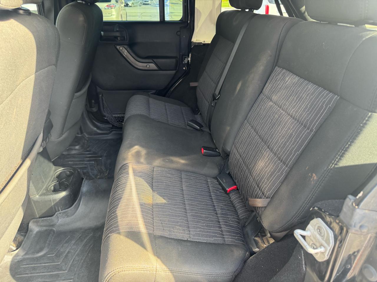 Jeep Wrangler Unlimited 4WD 4dr Sport 2012