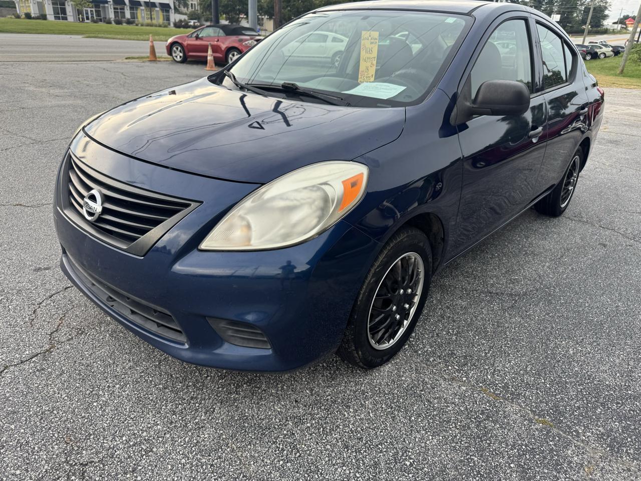 Nissan Versa 4dr Sdn CVT 1.6 S 2012