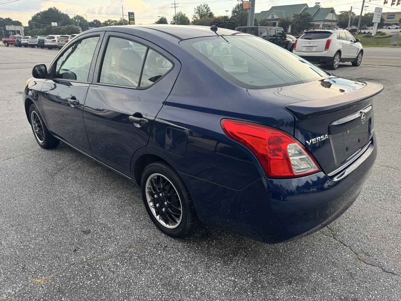 Nissan Versa 4dr Sdn CVT 1.6 S 2012