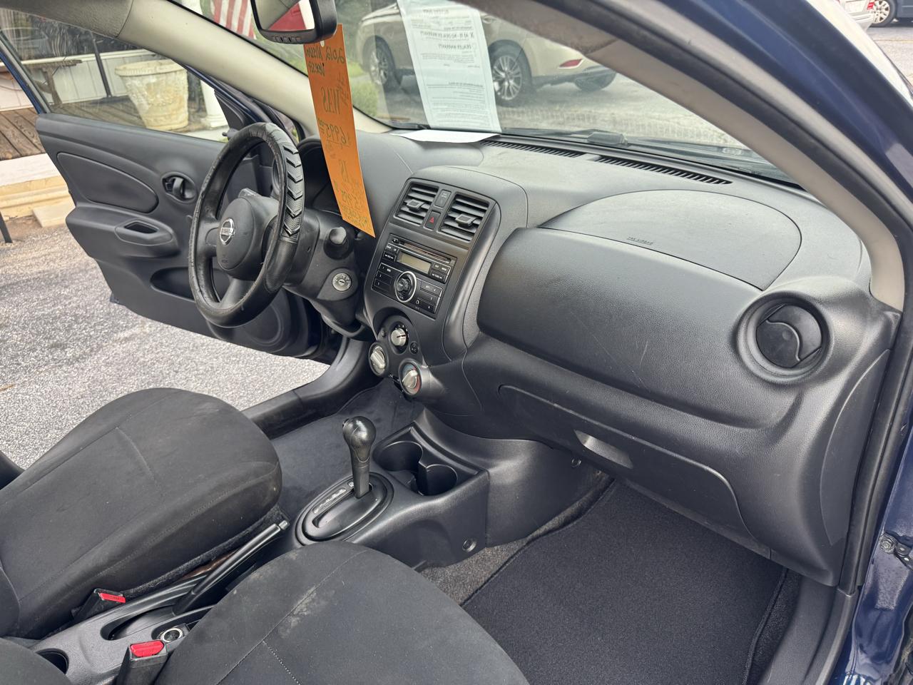 Nissan Versa 4dr Sdn CVT 1.6 S 2012