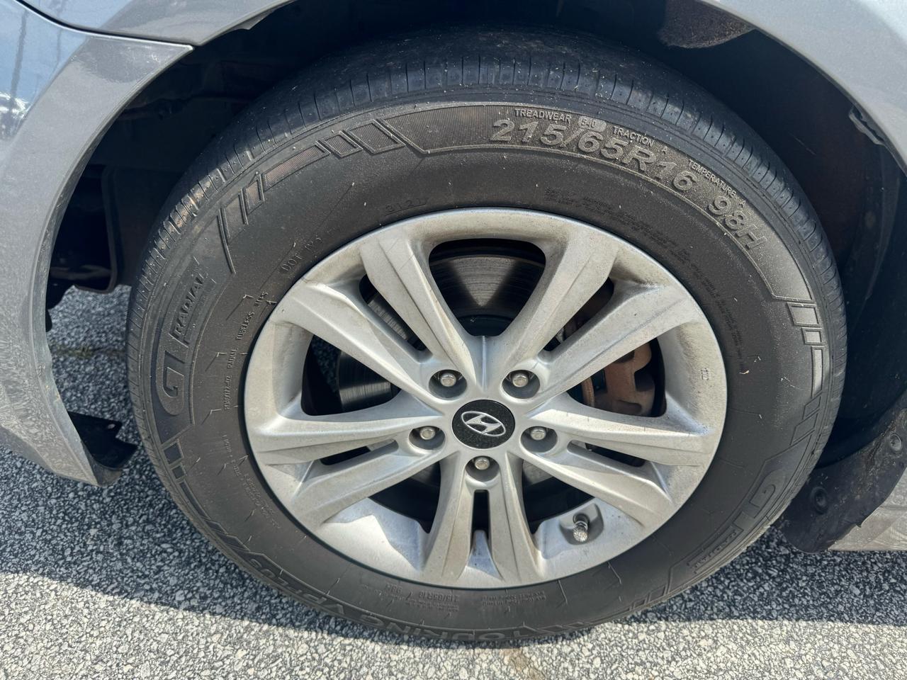 Hyundai Sonata 4dr Sdn 2.4L Auto GLS 2013