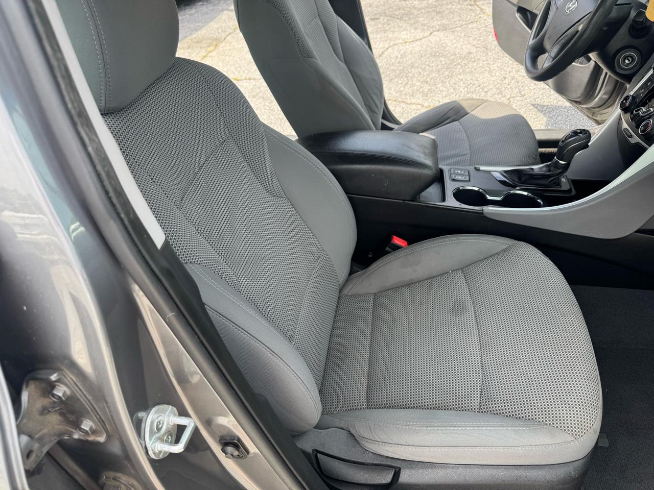 Hyundai Sonata 4dr Sdn 2.4L Auto GLS 2013